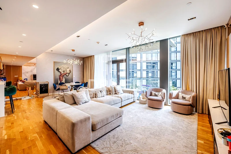 Apartment Modern and Spacious Unit Fully Furnished Dubai