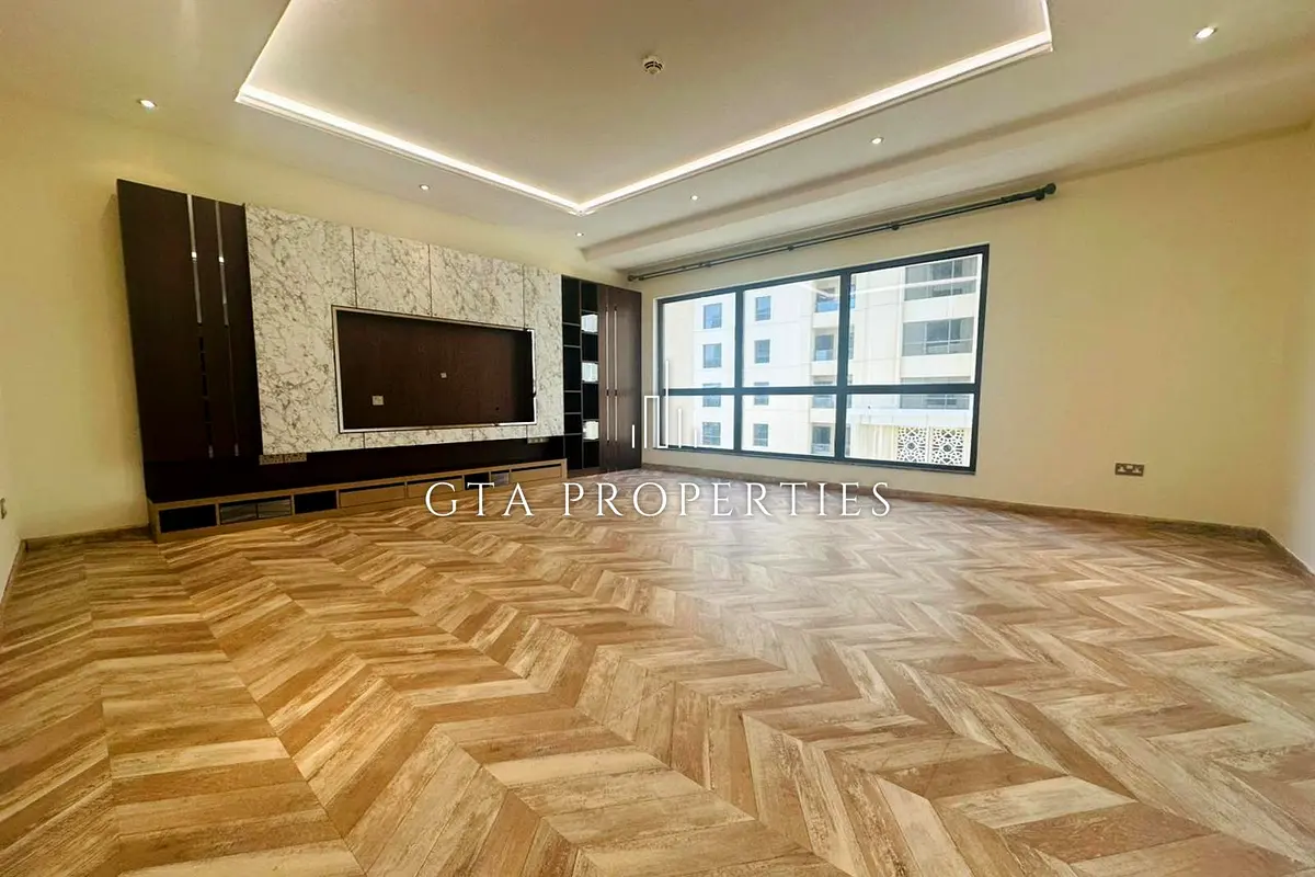 Apartment Fully Upgraded Vacant Partial Sea View Dubai