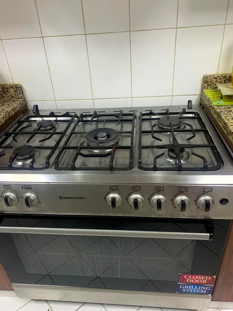 Half price Westpoint 5 Burner Gas Cooker 90 x 60cm in perfect