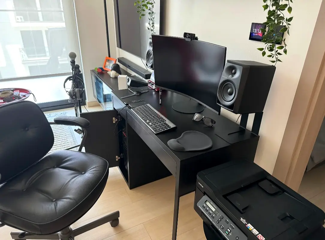 Apartment Stunning 1 Bed for rent in JVC Binghatti Luna Dubai