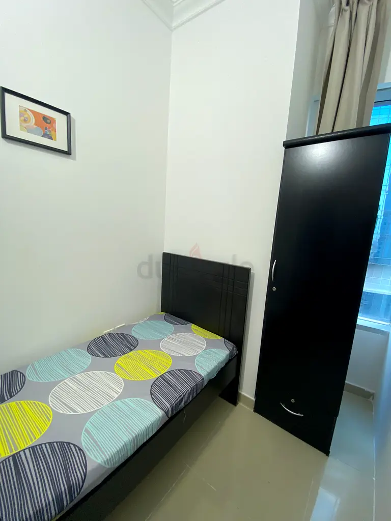 Apartment Single room in business bay with window UAE