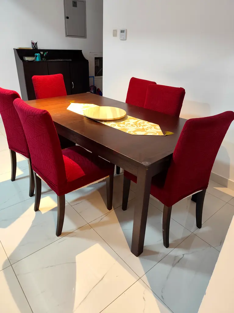 IKEA dining table with 6 chairs