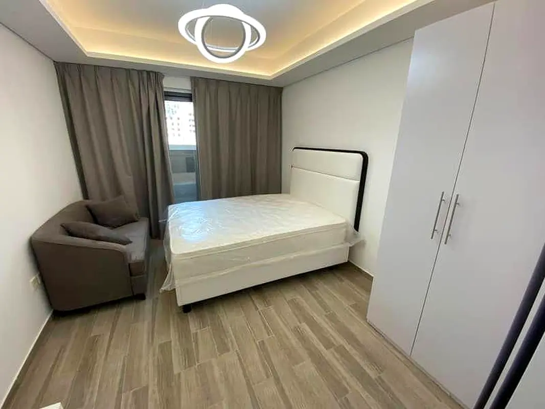 Apartment Fully Furnished Ready To Move Prime Location