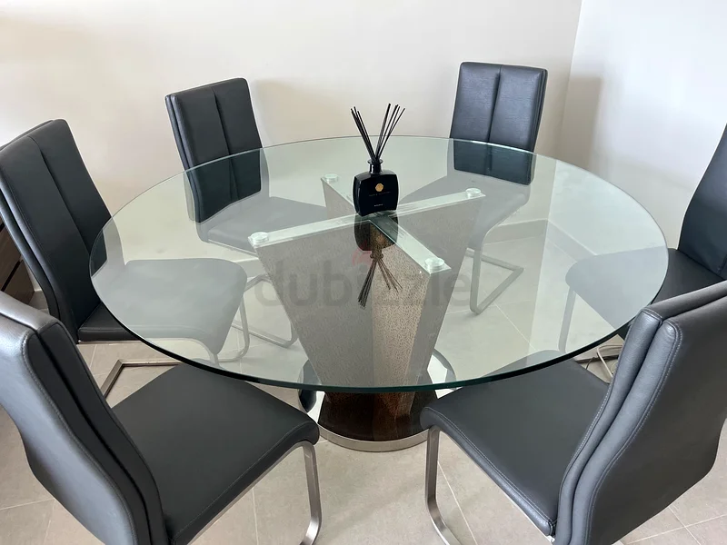 Dinning table for free