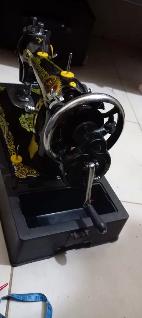 Sewing machine for sale