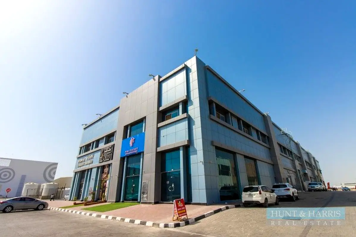 Office Elegant Office New Building Near Center Point