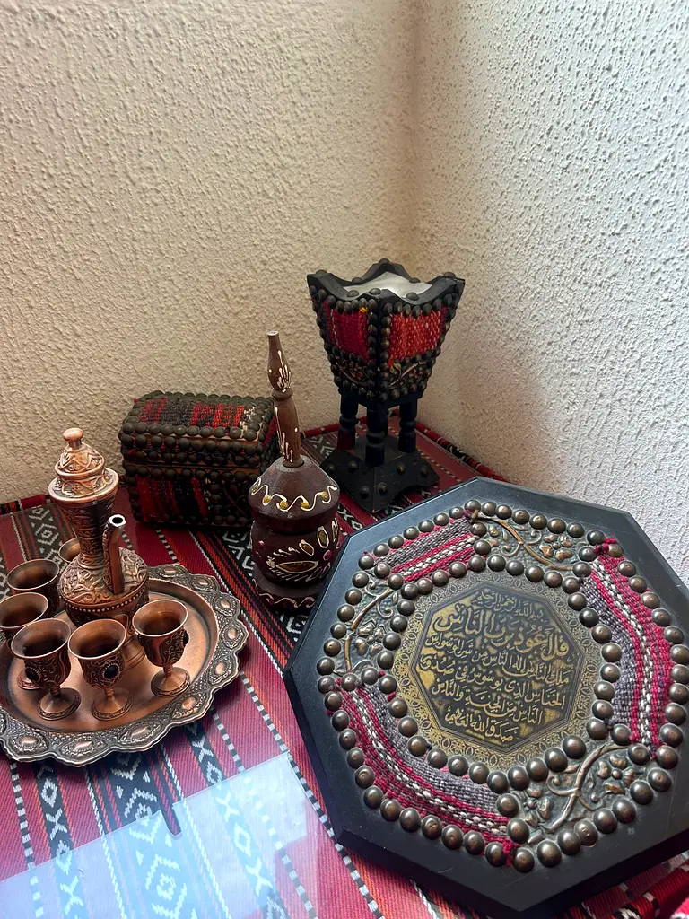 Arabic Majlis set with accessories and carpet (optional)