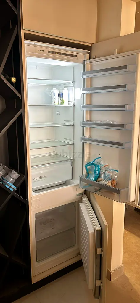 Bosch Builtin bottom freezer digital refrigerator latest model