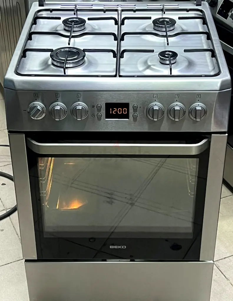 Beko Top Gas Oven Electric Cooker 4 Burners 60cm Excellent Condition