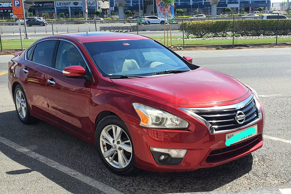Nissan Altima 2014 sunroof leather seats rear view camera