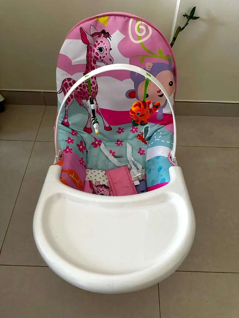 Infant to toddler bouncer rocker with toy bar, 024 months, vibration