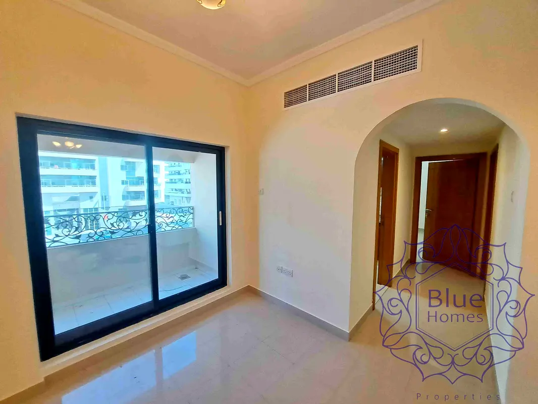 Apartment Lavish Apartment With Balcony in Mankhool Dubai
