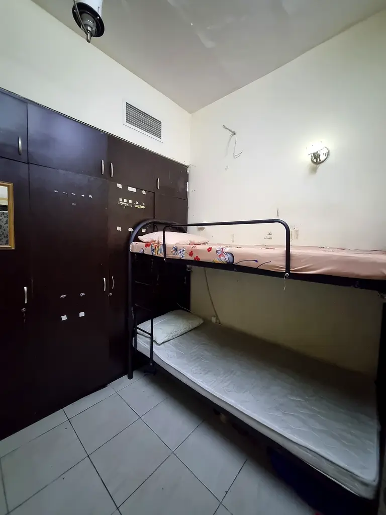 Apartment Executive Bedspace , Indian Food karama Post Office