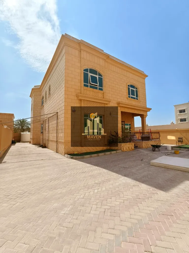 Villa Five master bed room with maid room for rent in MBZ