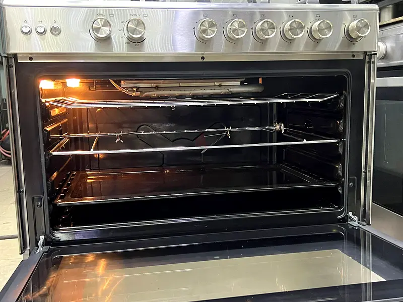 Midea brand 5 burner gas cooker