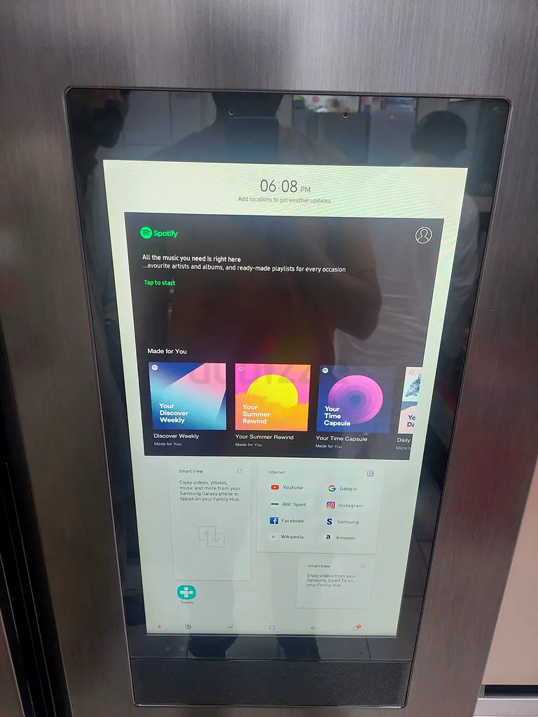 Never Use Samsung Family Hub Side By Side Refrigerator with Water