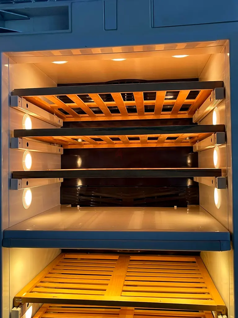 MIELE KWT1612 MasterCool Wine Temperature Control Unit builtin