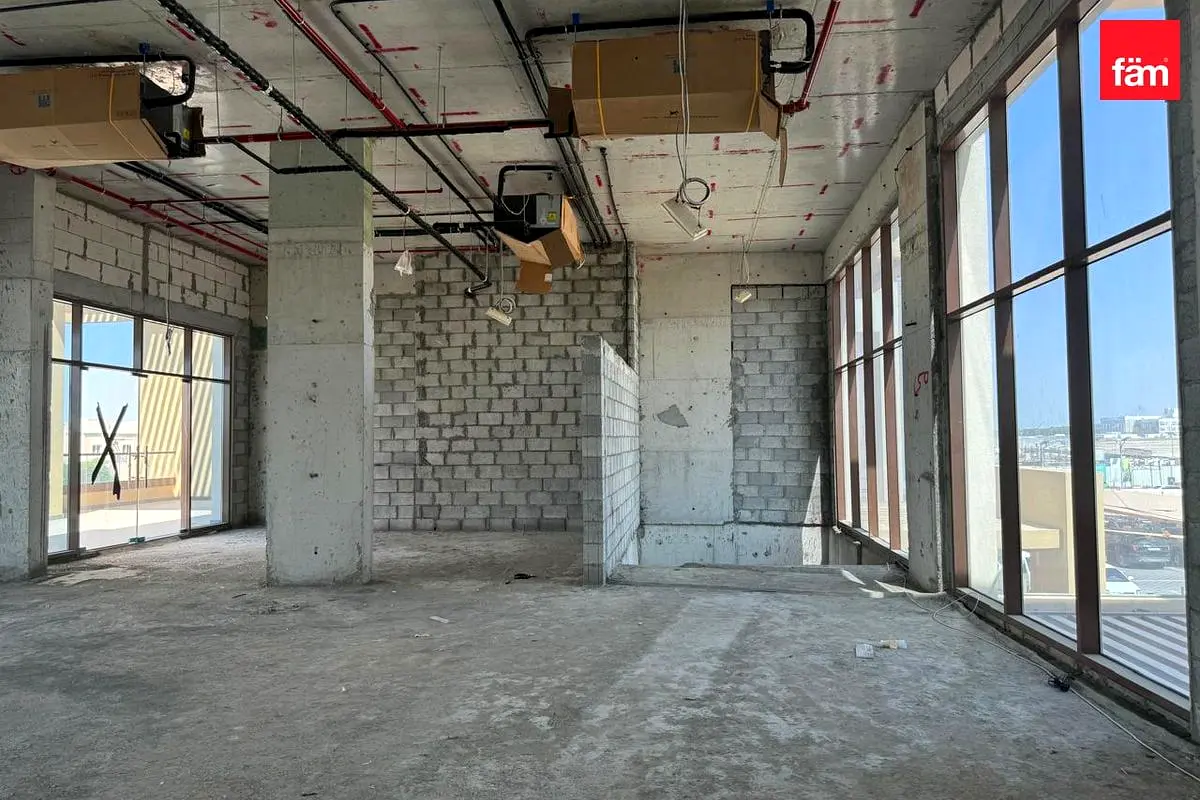 Shop Prime Leasing Opportunity Commercial Space Dubai