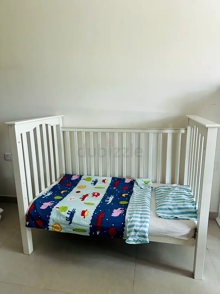 Pottery barn crib convertible to toddler bed
