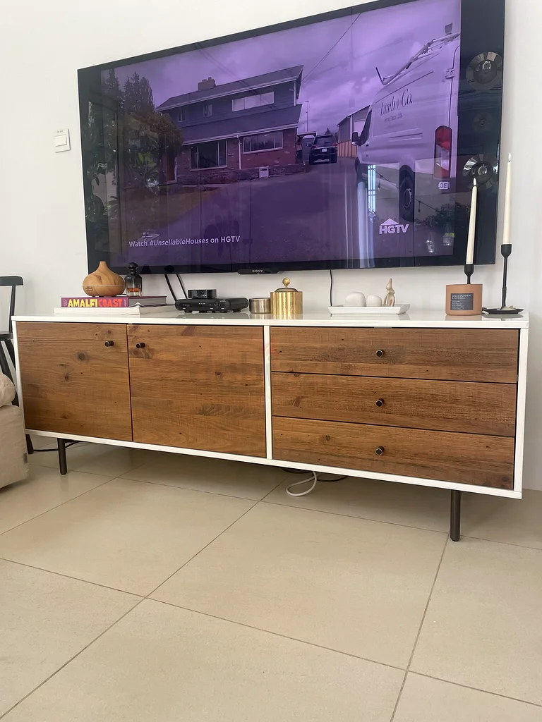 Tv console