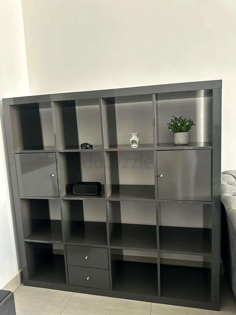 4X4 IKEA kallax gloss grey shelves