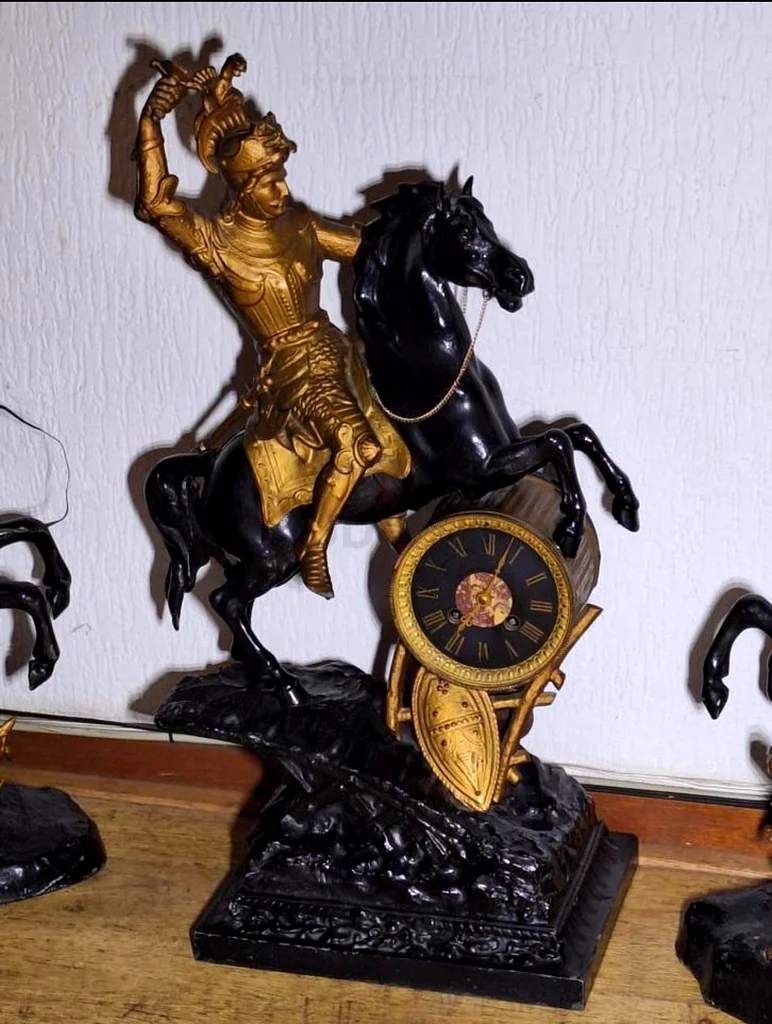 Antique clock, super unique