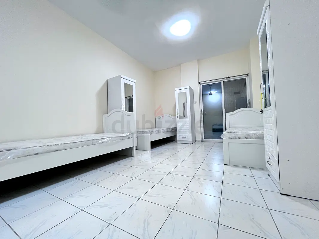 Apartment EXECGENTS BEDSPACE MANKHOOL NEAR BURJUMAN METRO