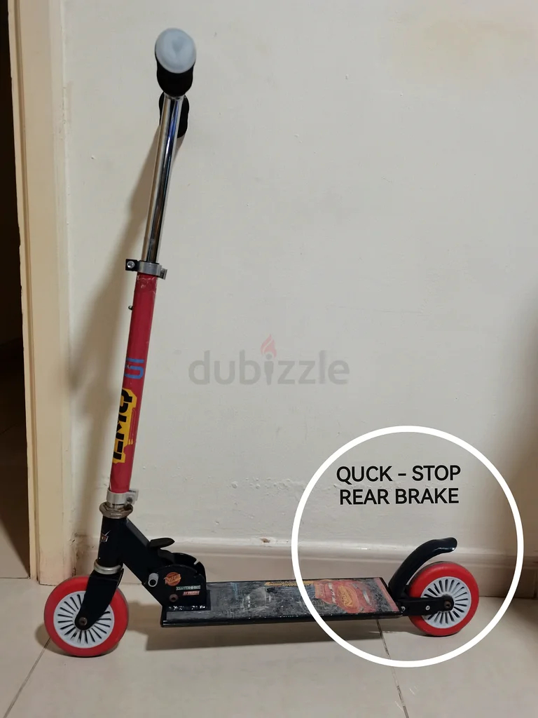 LIGHTNING MCQUEEN Scooter for Kids, Ages 3 +,Lighweight Kick Scooter