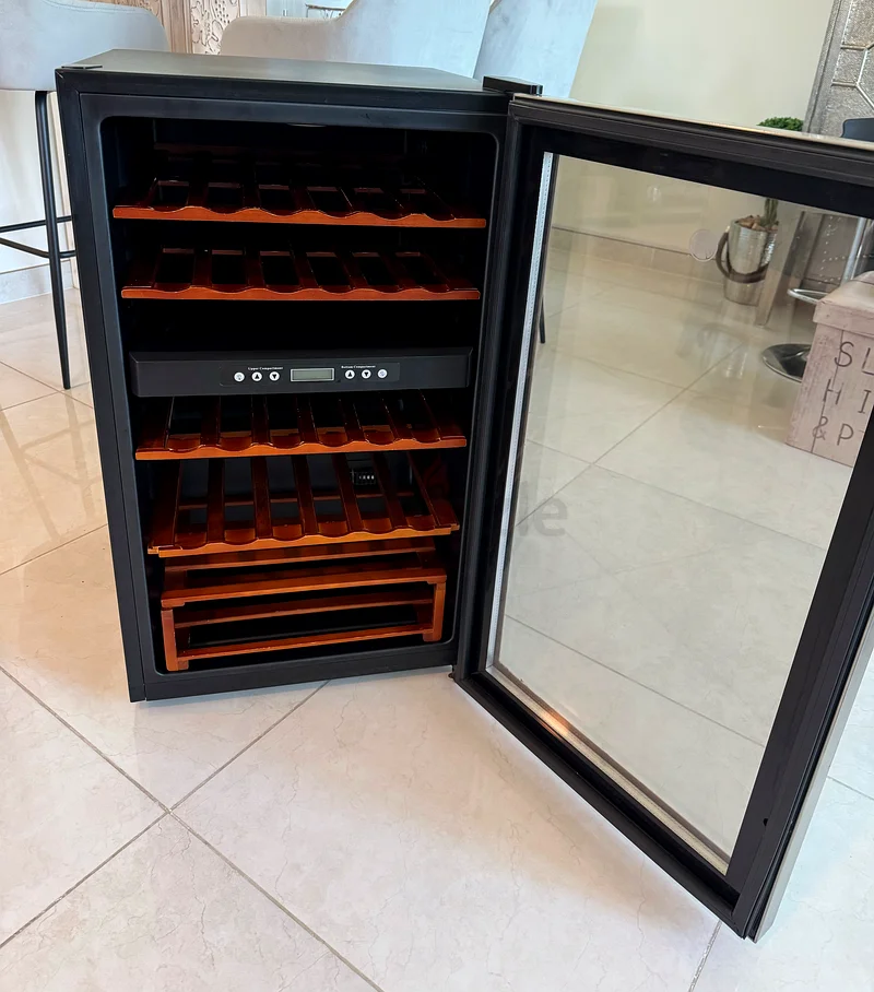 Wine Fridge Dual Zone Hoover