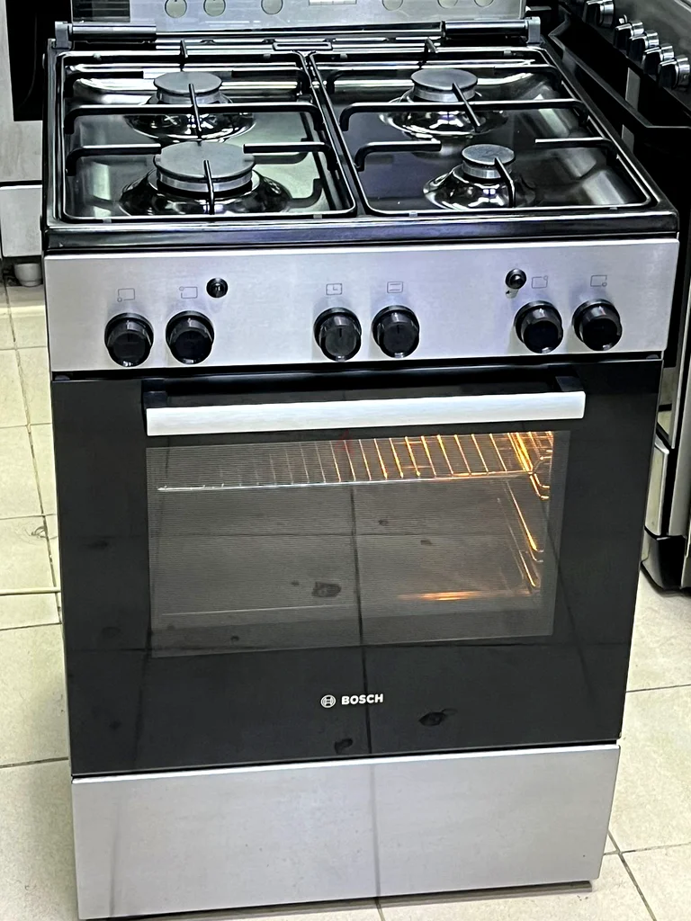 Bosch 4 burner 60/60 full gas cooker for sale