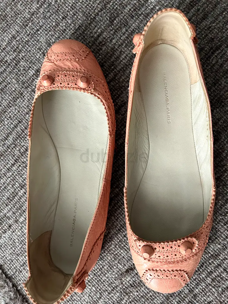 AUTHENTIC BALENCIAGA SIZE 38