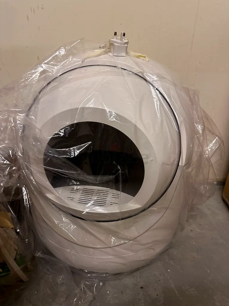 Automatic Cleaning Cat Litter Box