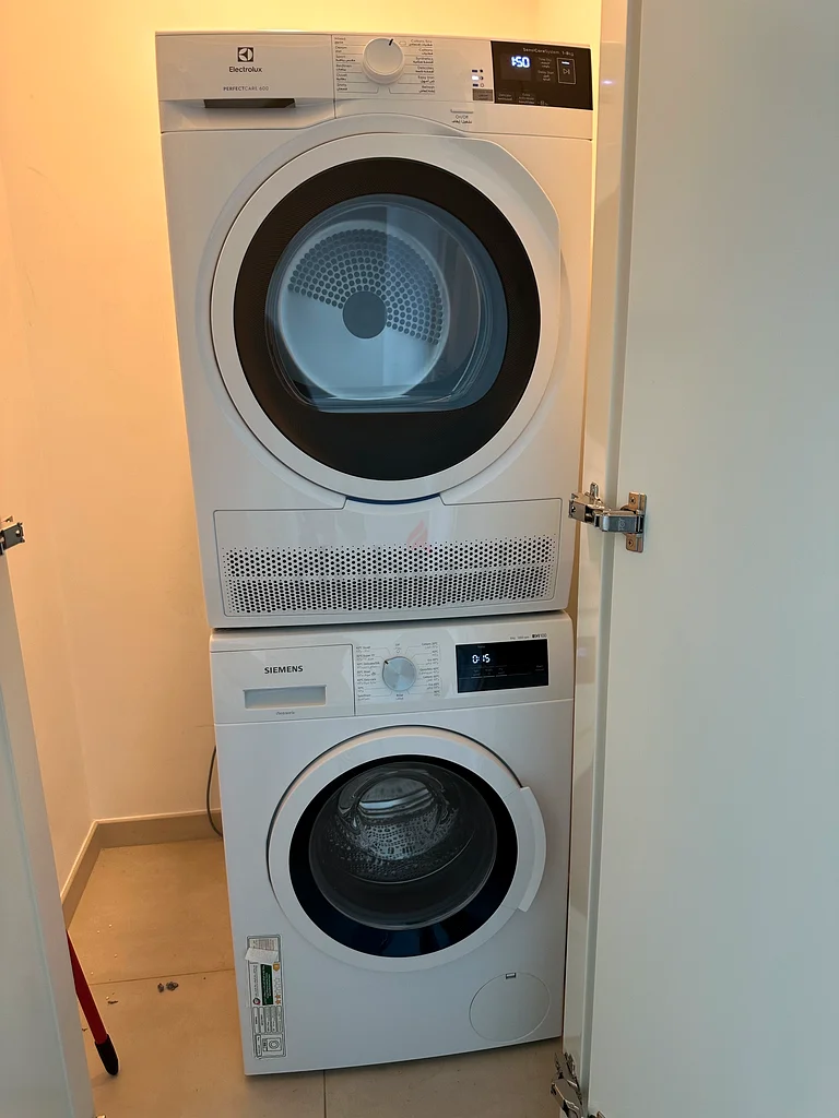 Dryer Electrolux use only 3 time same new