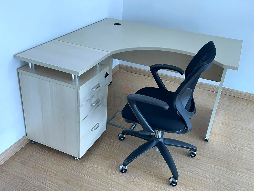 L Shape Office Desk without chair