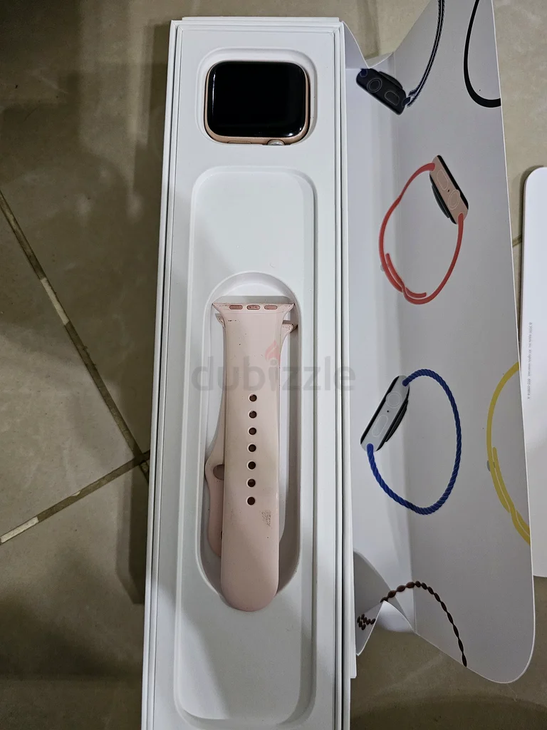 Apple watch SE63166181063042111