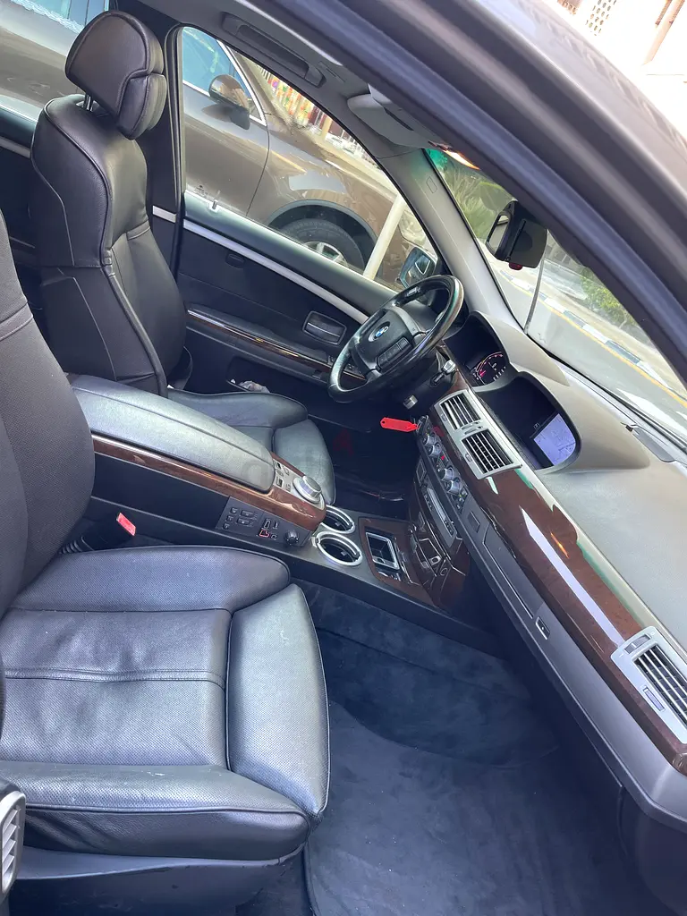 Excellent BMW 750Li Immaculate condition