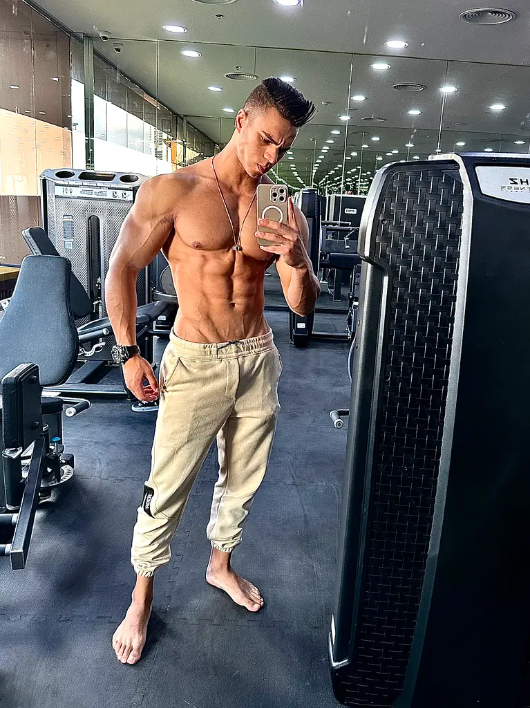 Fitness trainer and Rehabilitation of injuries and nutrition