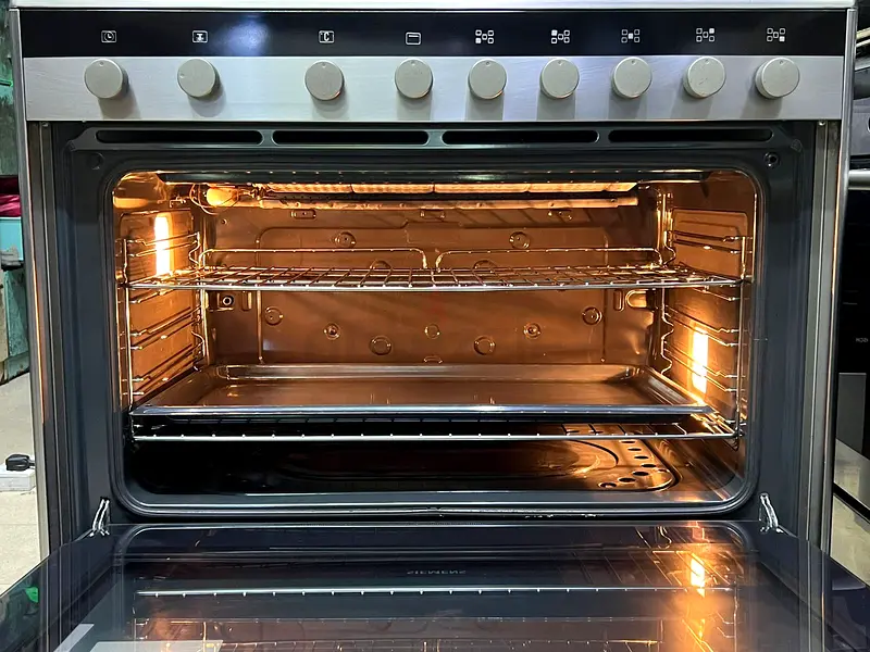 SIEMENS Full Gas 5 Burners Cooking Range Size 90cm