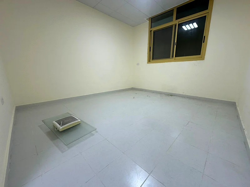 Residential Floor BEAUTIFUL AND BRAND NEW SPACIOUS STUDIO APARTMENT