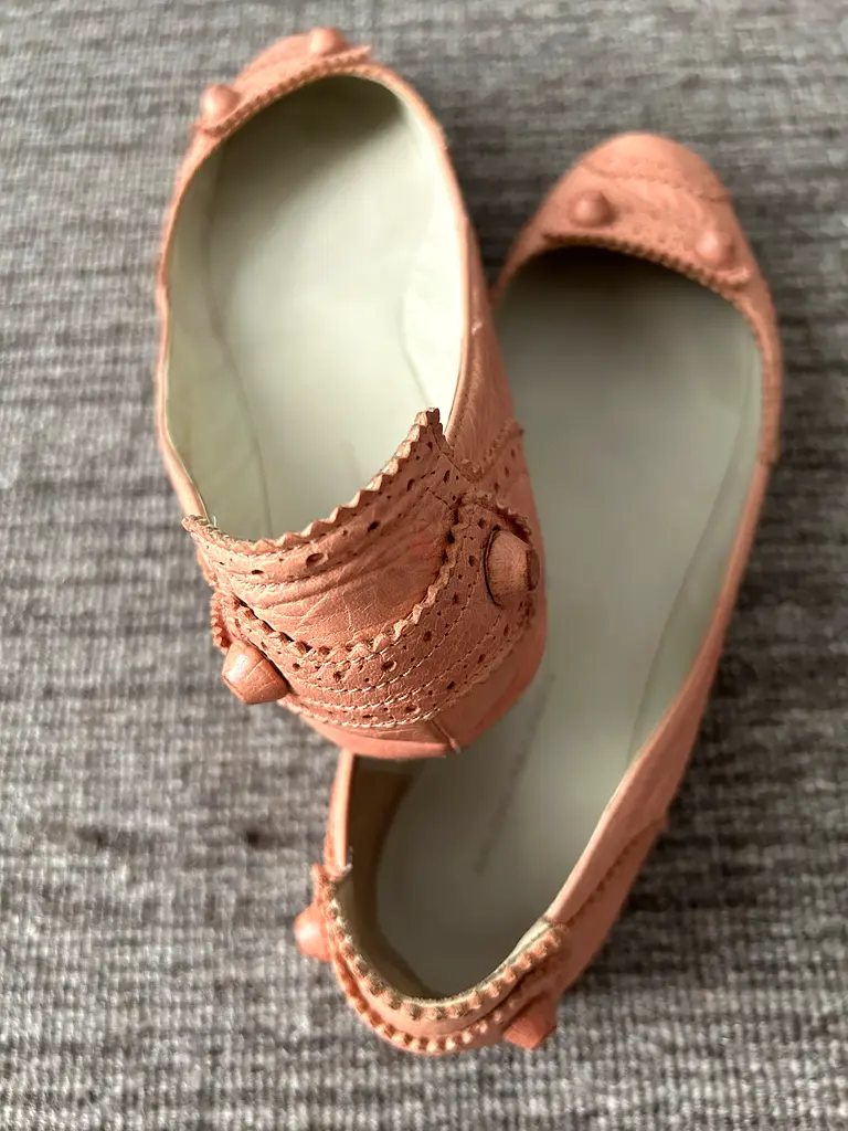 AUTHENTIC BALENCIAGA SIZE 38