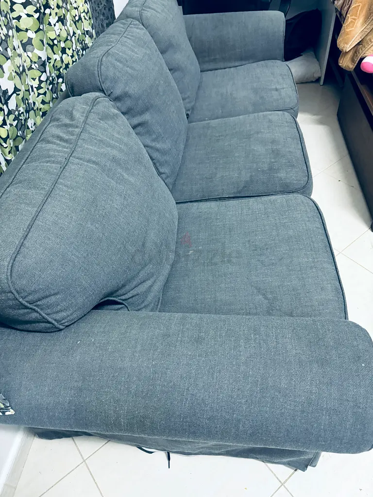 3 seater sofa for urgent sale