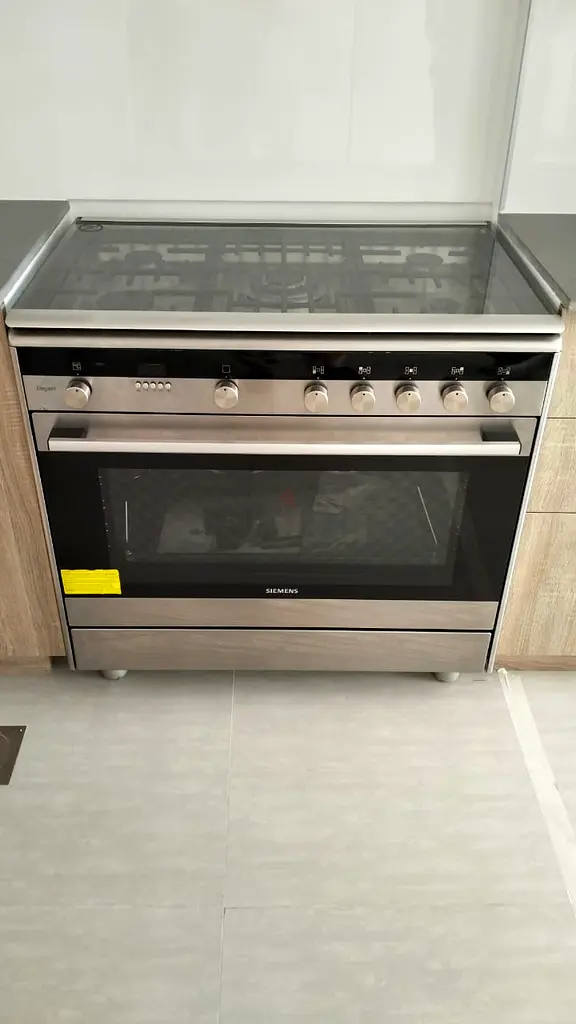 Siemens IQ 700 Gas Cooker Electric Oven 90cm Latest Model