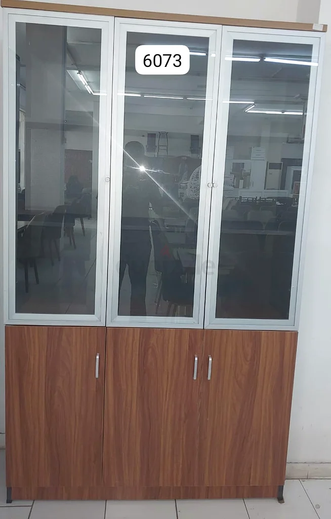 رف مكتبة632188078151701117