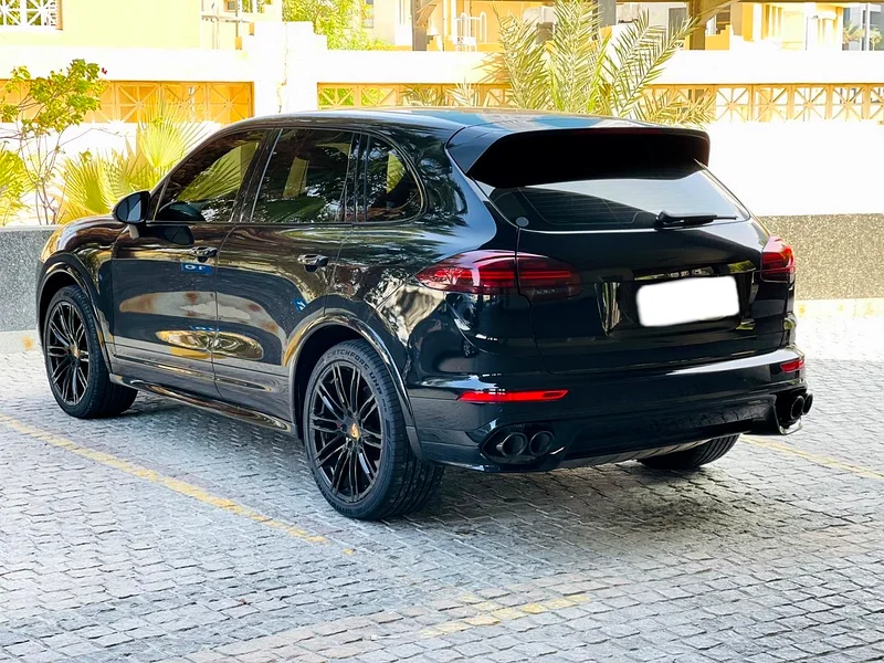 2016 Cayenne GTS fully loaded GCC63150022937730111