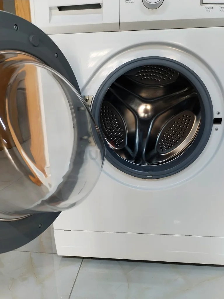 6Kg Front Load Washing Machine, Bompani, One Month Warranty