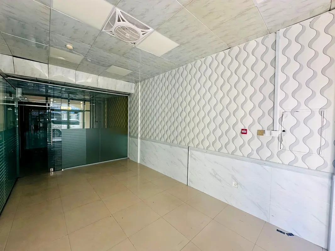 Shop Ready Shop Main Road With Glass Cabin Partition Dubai