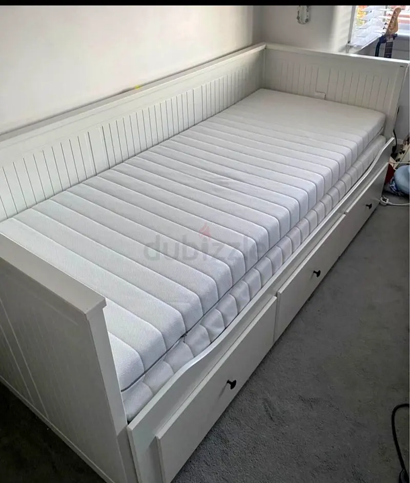 Ikea hemnes day bed with mattress