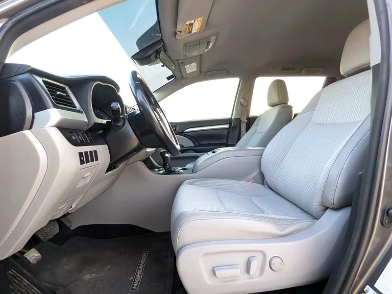 2018 TOYOTA HIGHLANDER LE PLUS AMERICAN IN EXCELLENT CONDITION63165692918403113