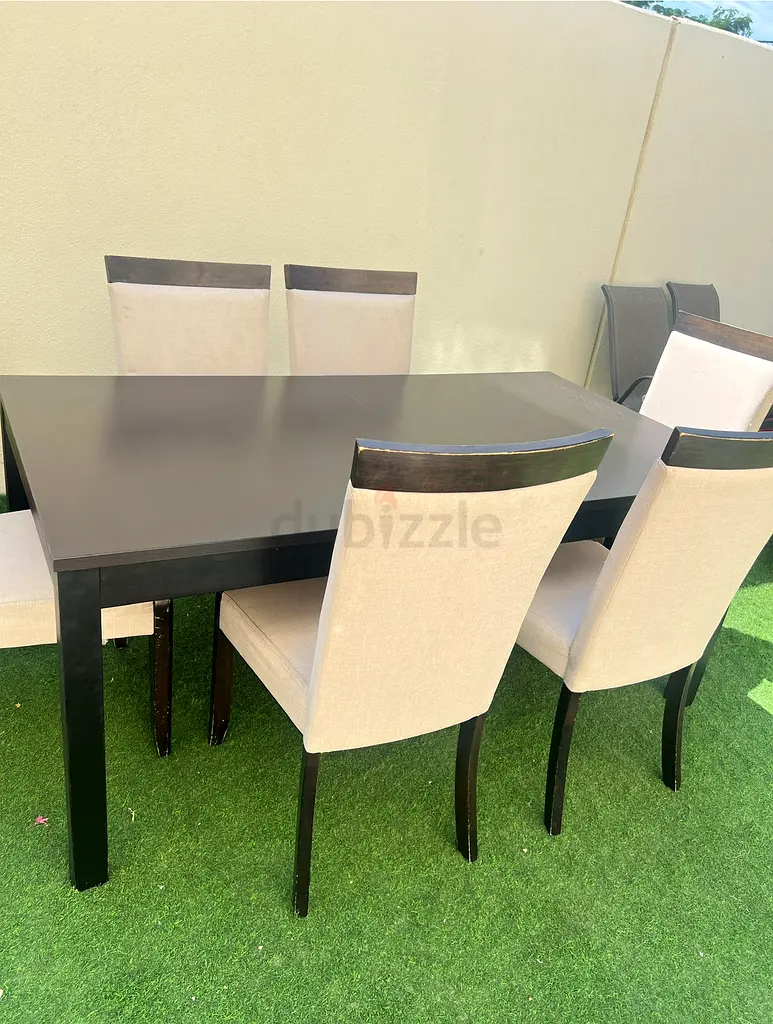 Dining Table chairs mirror