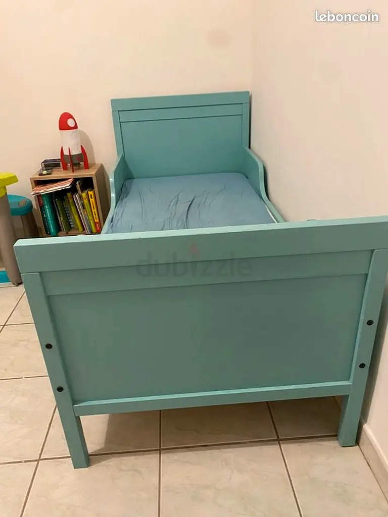 Kids bed Ikea adjustable blue bed